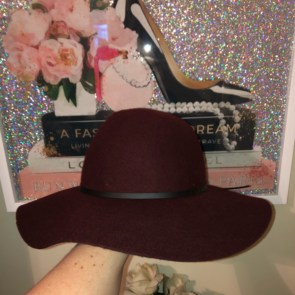 Burgundy wool floppy hat